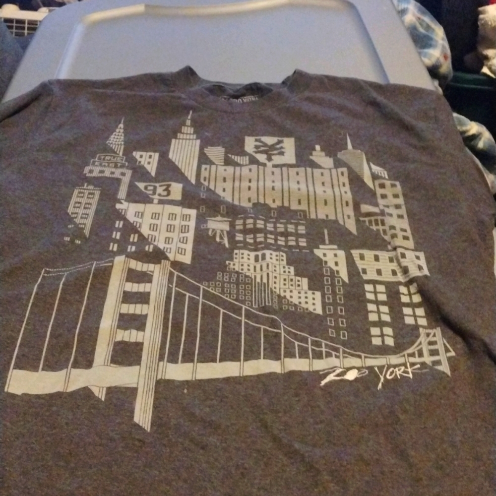 *3/$20 Bundle Deal Closet Cleanout Sale Vintage Zoo York Skatewear T-shirt Large